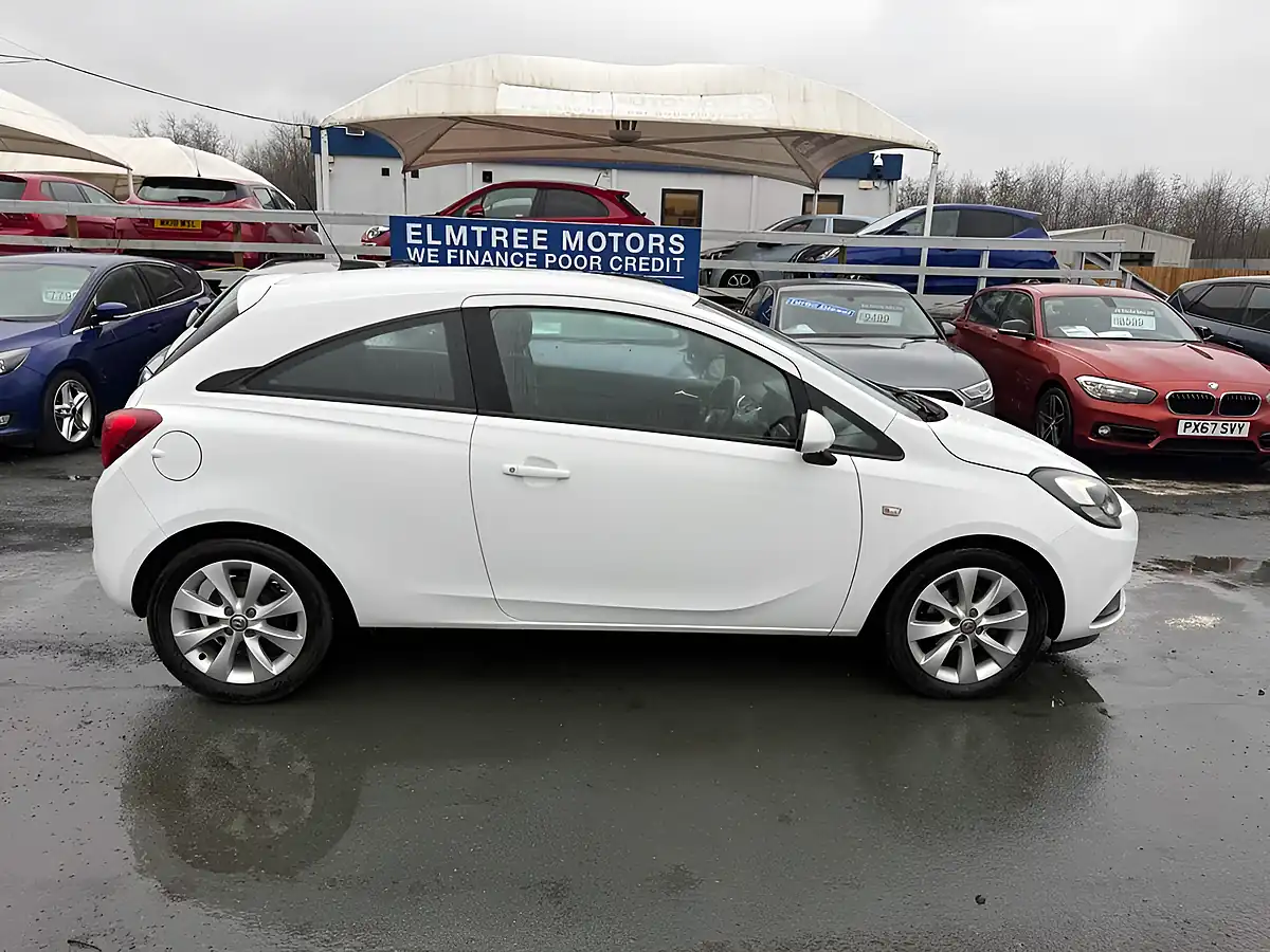 Used 2018 Vauxhall Corsa Energy White - Interior and Exterior details 3