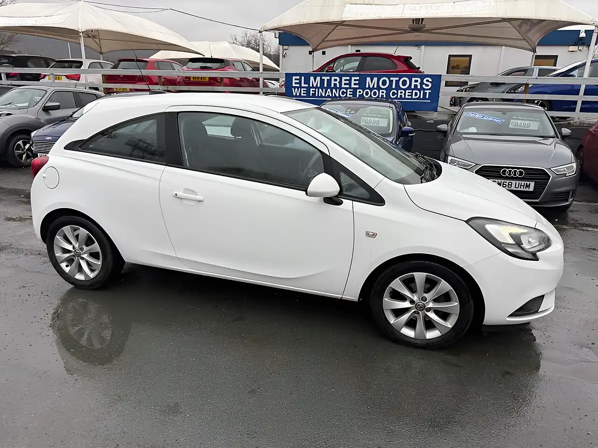 Used 2018 Vauxhall Corsa Energy White - Interior and Exterior details 5