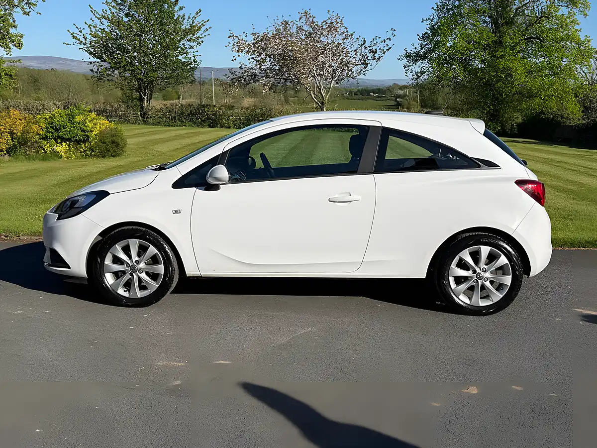 Used 2018 Vauxhall Corsa Energy (winter Pack) White - Interior and Exterior details 4