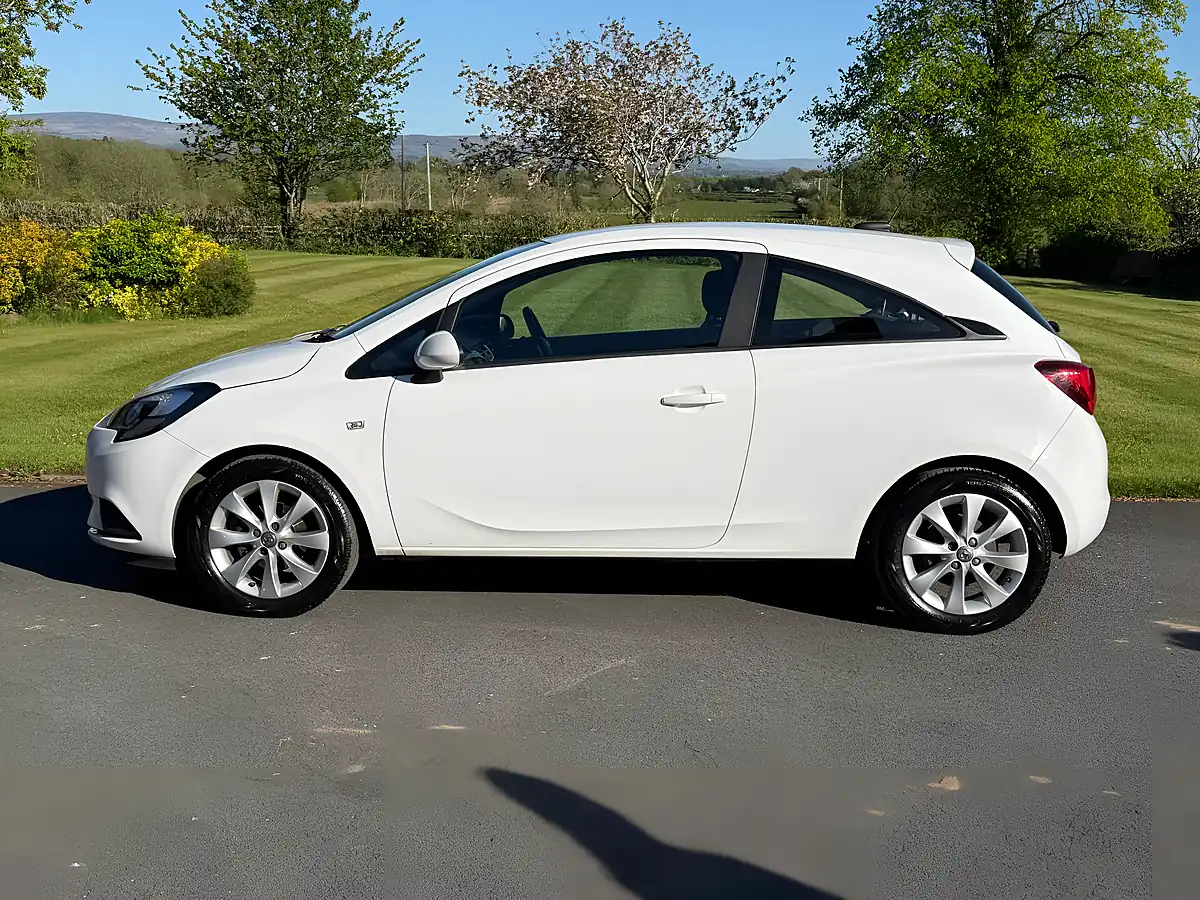 Used 2018 Vauxhall Corsa Energy (winter Pack) White - Interior and Exterior details 4