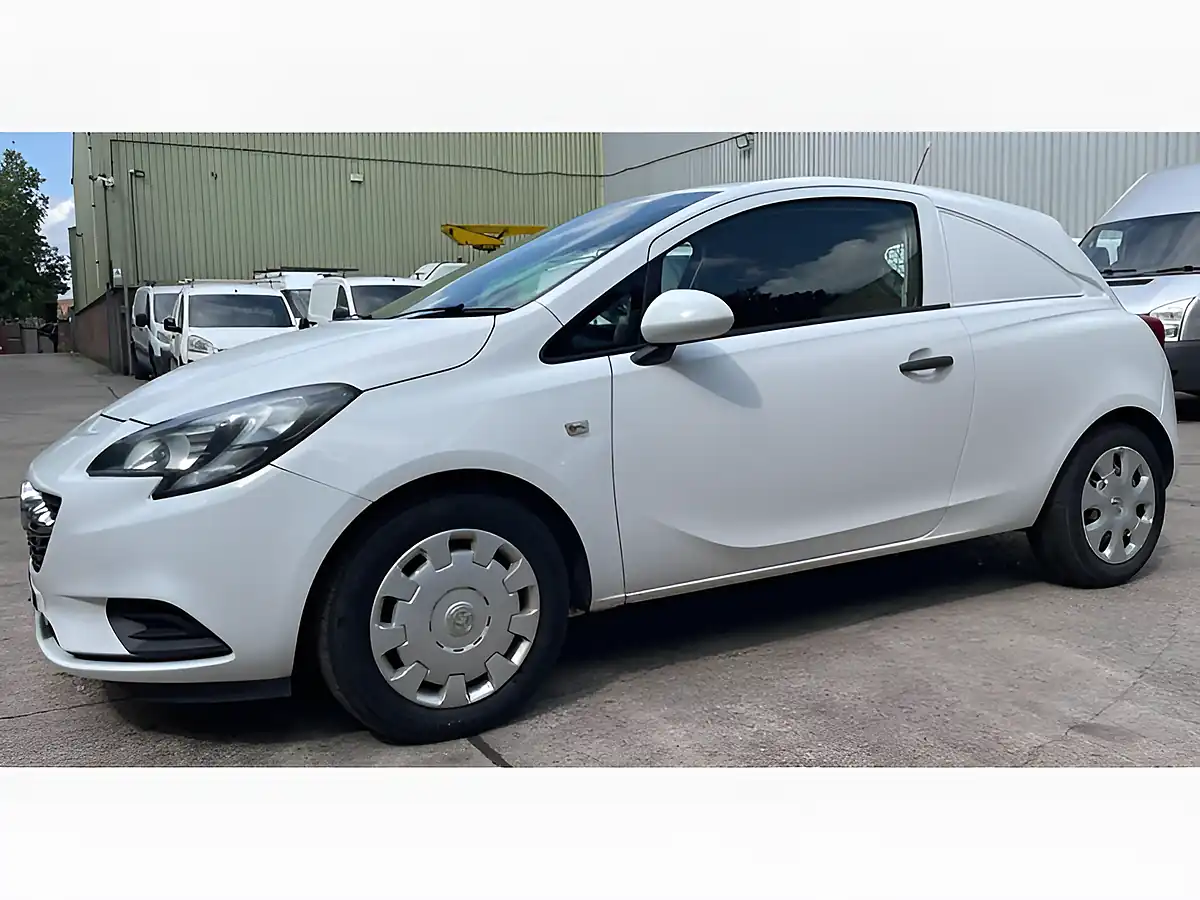 Used 2018 Vauxhall Corsa L1 H1 White - Interior and Exterior details 13