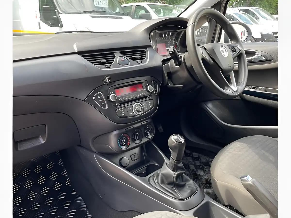 Used 2018 Vauxhall Corsa L1 H1 White - Interior and Exterior details 20