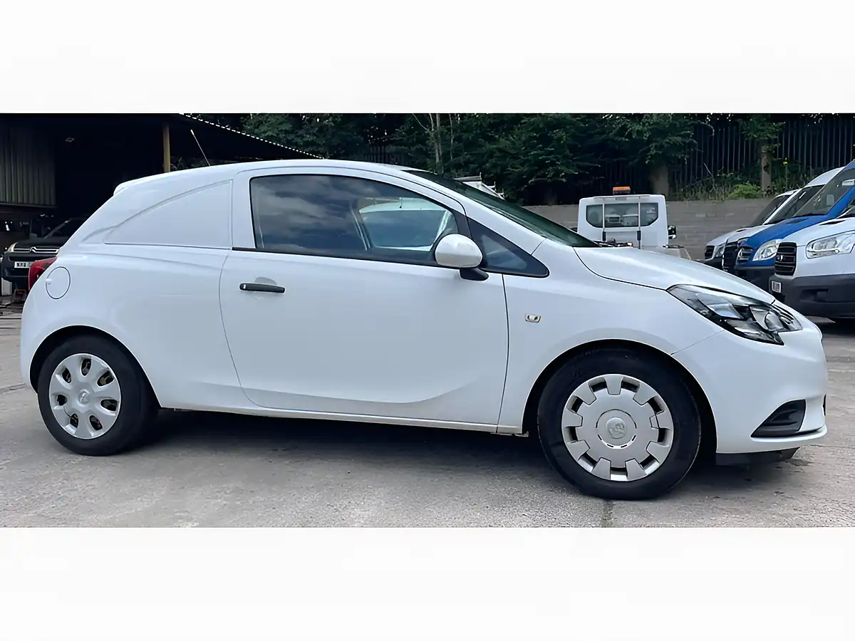 Used 2018 Vauxhall Corsa L1 H1 White - Interior and Exterior details 4