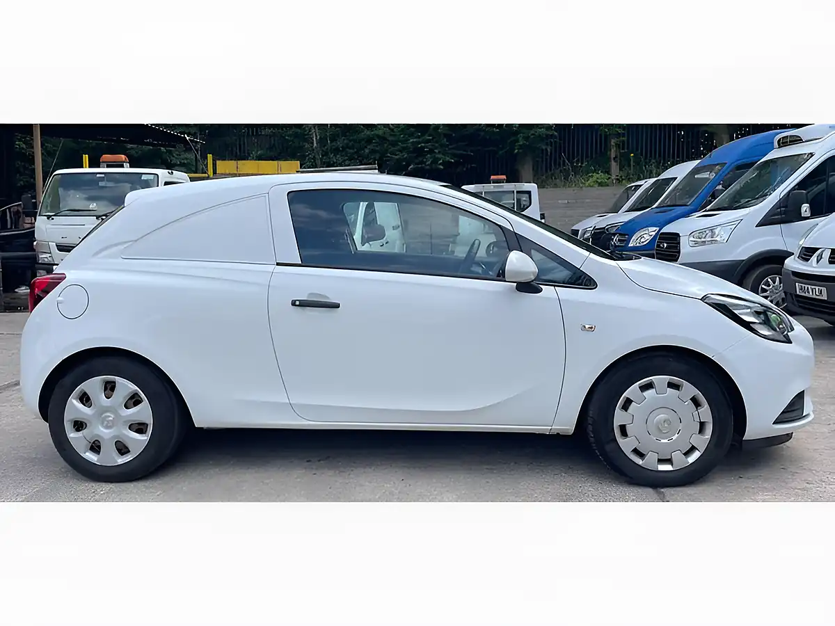 Used 2018 Vauxhall Corsa L1 H1 White - Interior and Exterior details 5