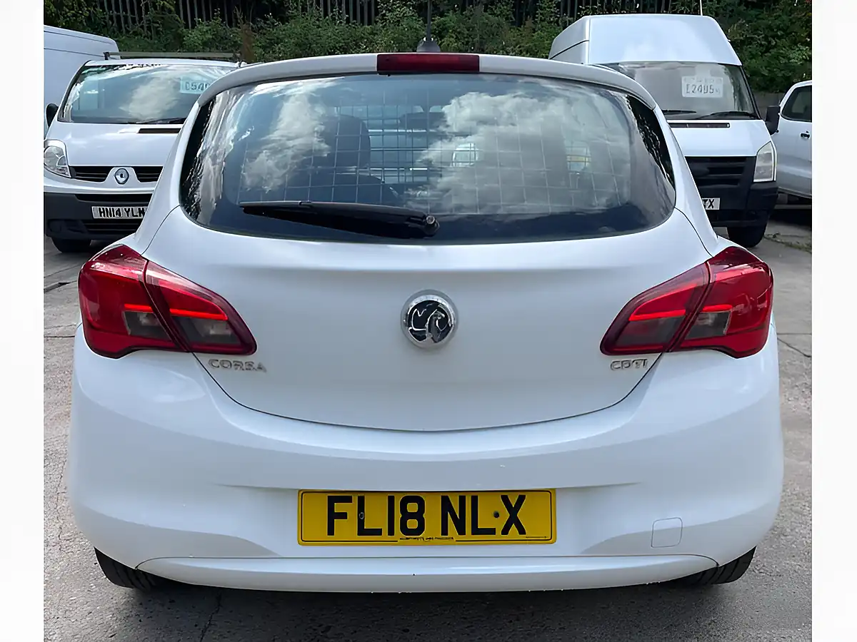 Used 2018 Vauxhall Corsa L1 H1 White - Interior and Exterior details 9