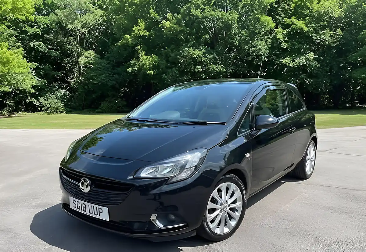 Used 2018 Vauxhall Corsa Se Black - Front View