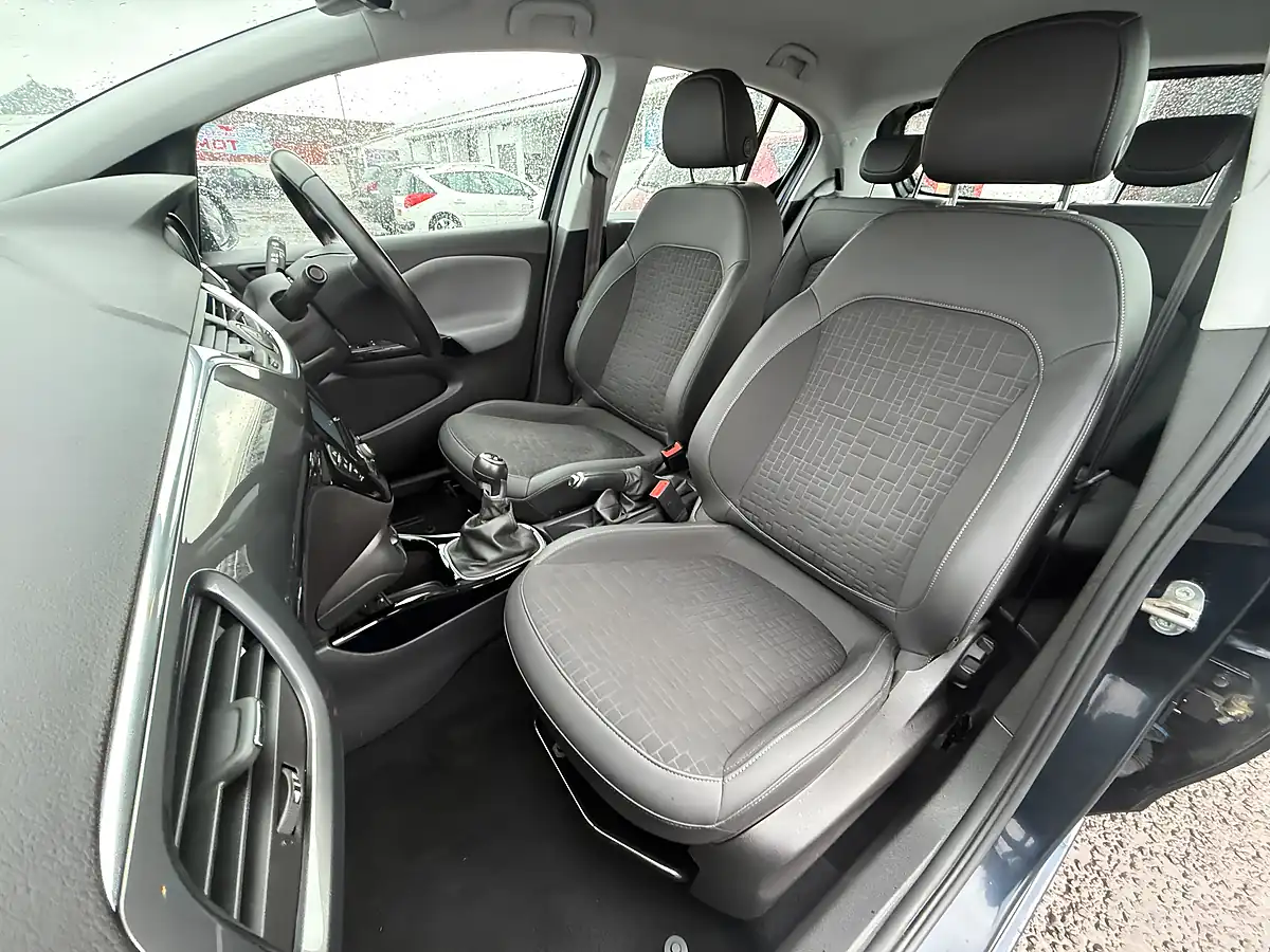 Used 2018 Vauxhall Corsa Se Nav Blue - Interior and Exterior details 18