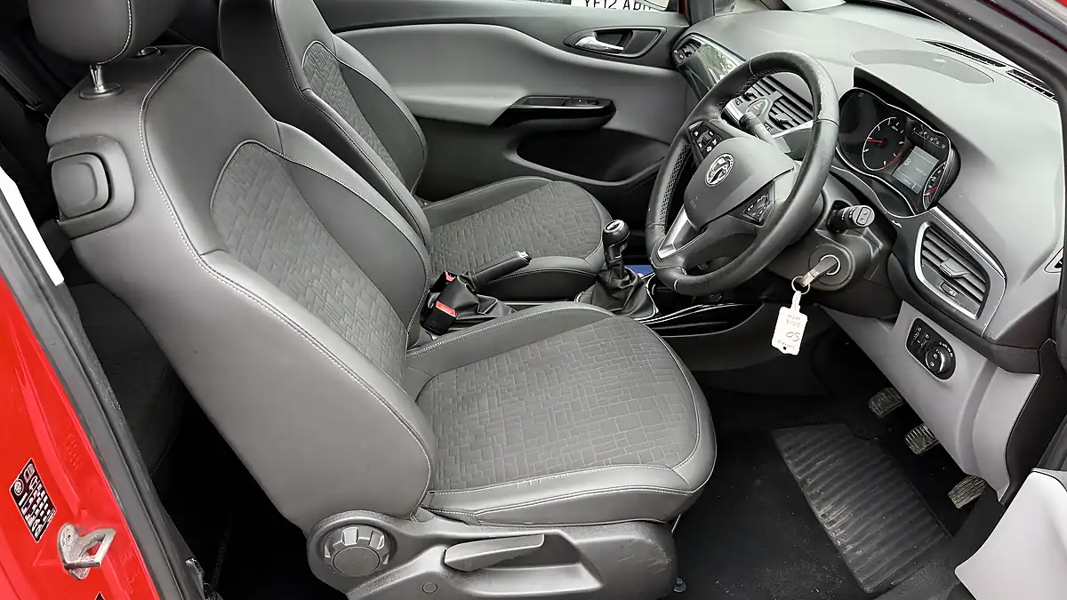Used 2018 Vauxhall Corsa Se Red - Interior and Exterior details 14
