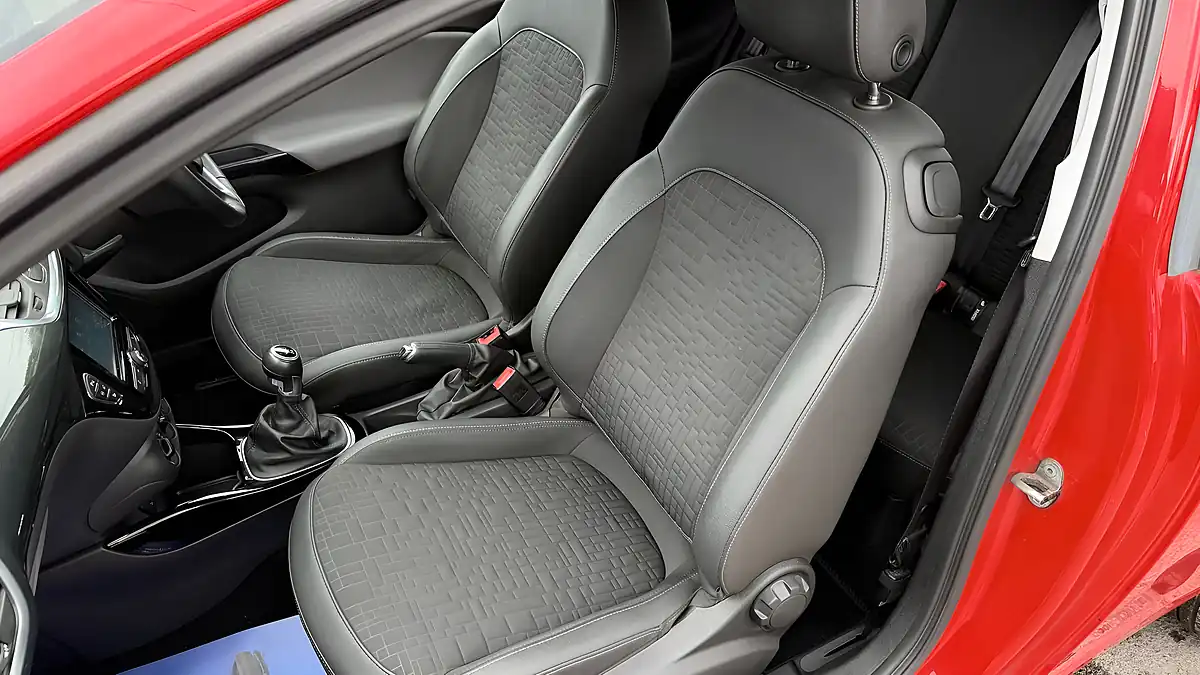 Used 2018 Vauxhall Corsa Se Red - Interior and Exterior details 18