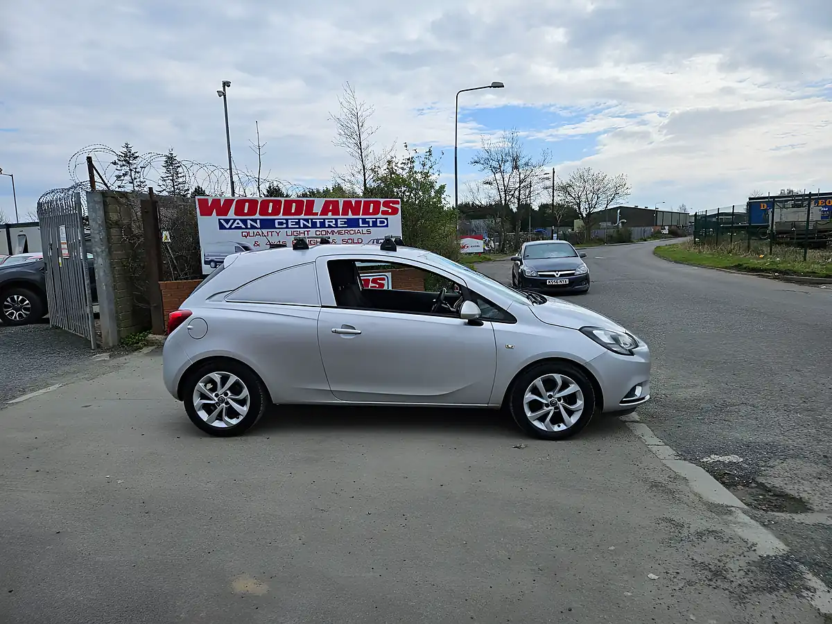 Used 2018 Vauxhall Corsa Sportive Silver - Interior and Exterior details 2