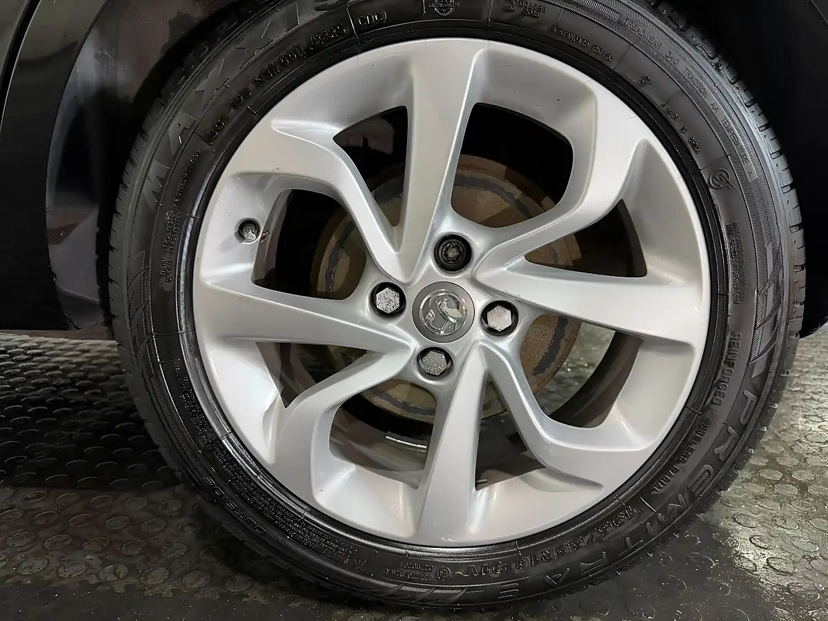 Used 2018 Vauxhall Corsa Sri Black - Interior and Exterior details 19