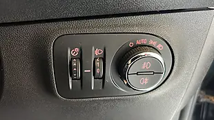 Used 2018 Vauxhall Corsa Sri Blue - Interior and Exterior details 18