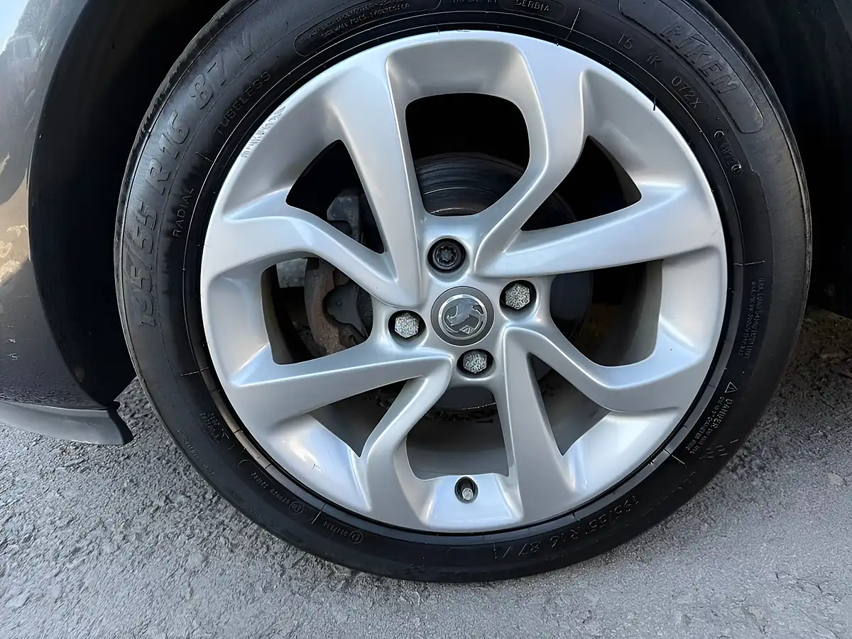Used 2018 Vauxhall Corsa Sri Grey - Interior and Exterior details 8