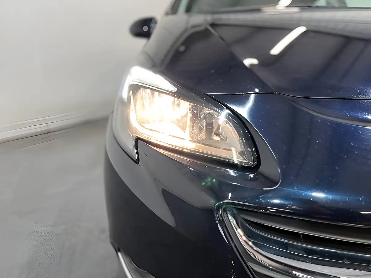 Used 2018 Vauxhall Corsa Sri Nav Blue - Interior and Exterior details 5