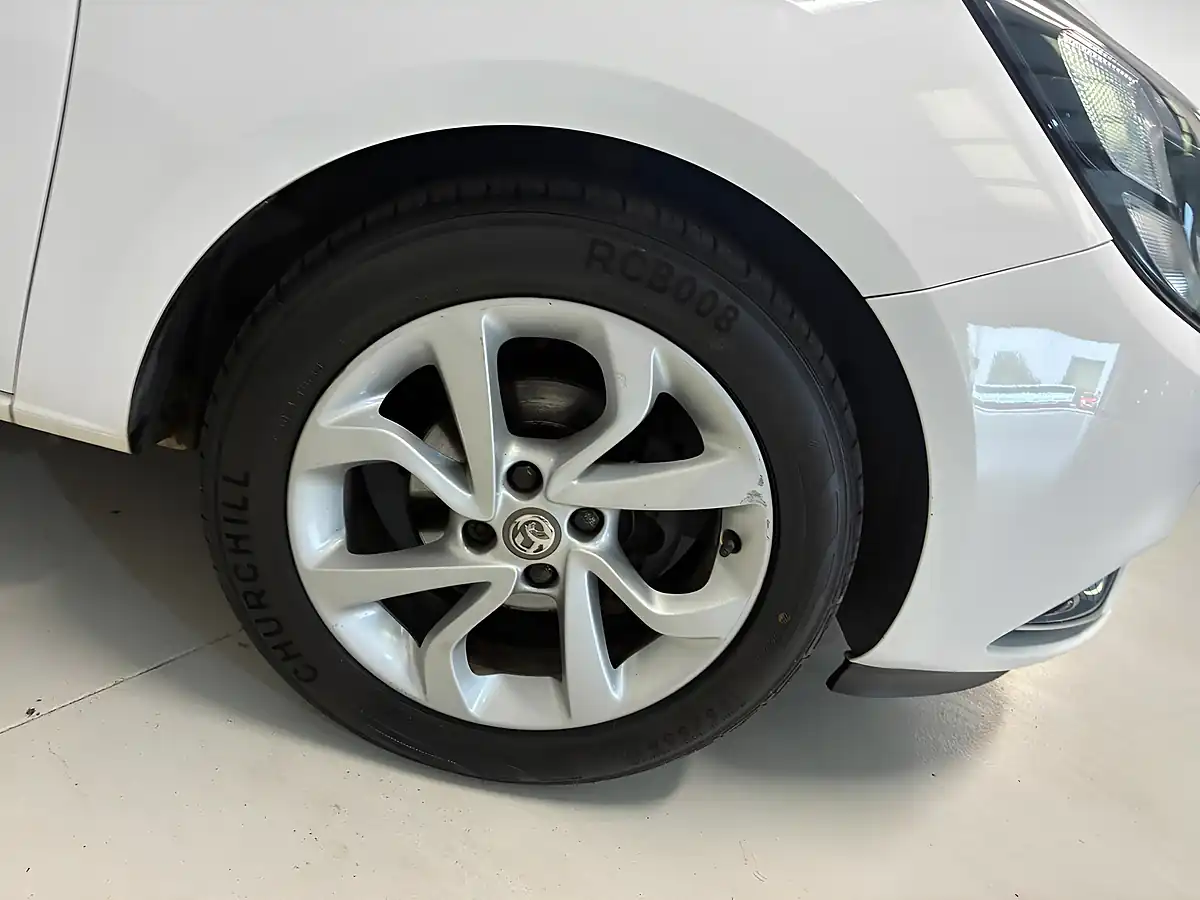 Used 2018 Vauxhall Corsa Sri Nav White - Interior and Exterior details 10