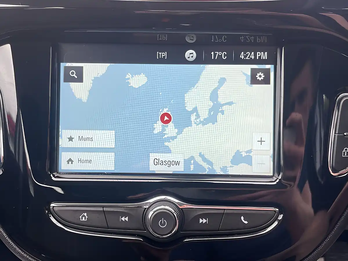 Used 2018 Vauxhall Corsa Sri Nav White - Interior and Exterior details 16