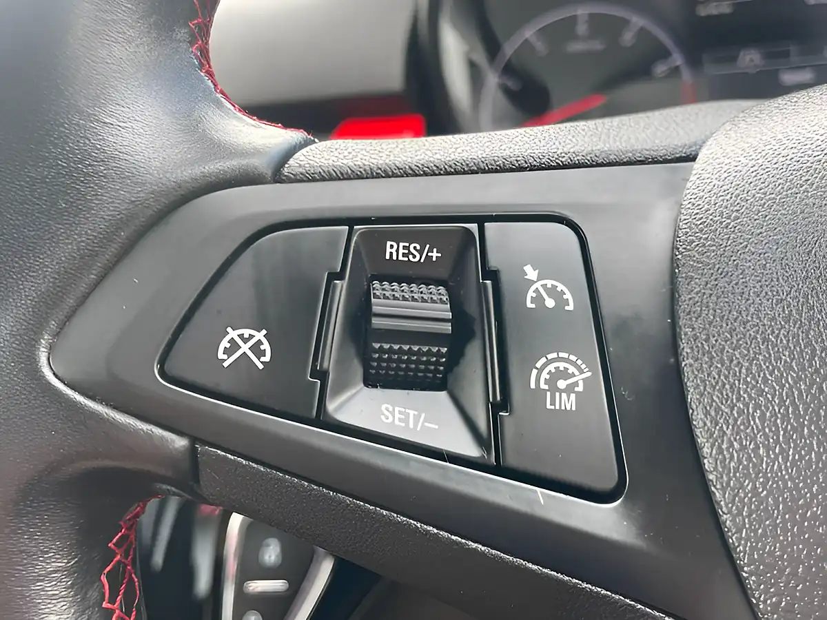Used 2018 Vauxhall Corsa Sri Nav White - Interior and Exterior details 20