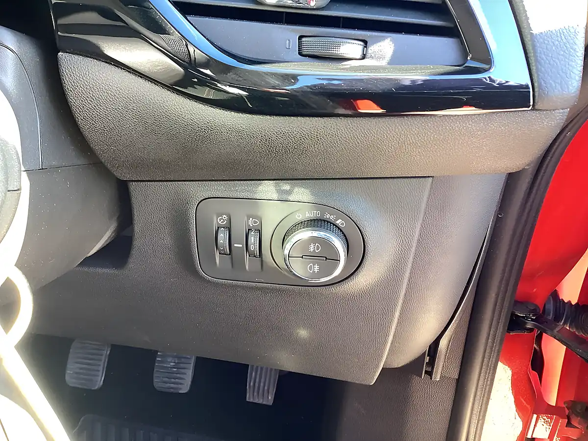 Used 2018 Vauxhall Corsa Sri Vx Line Nav Black Red - Interior and Exterior details 16