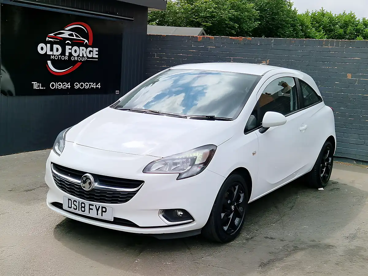 Used 2018 Vauxhall Corsa Sri White - Front View