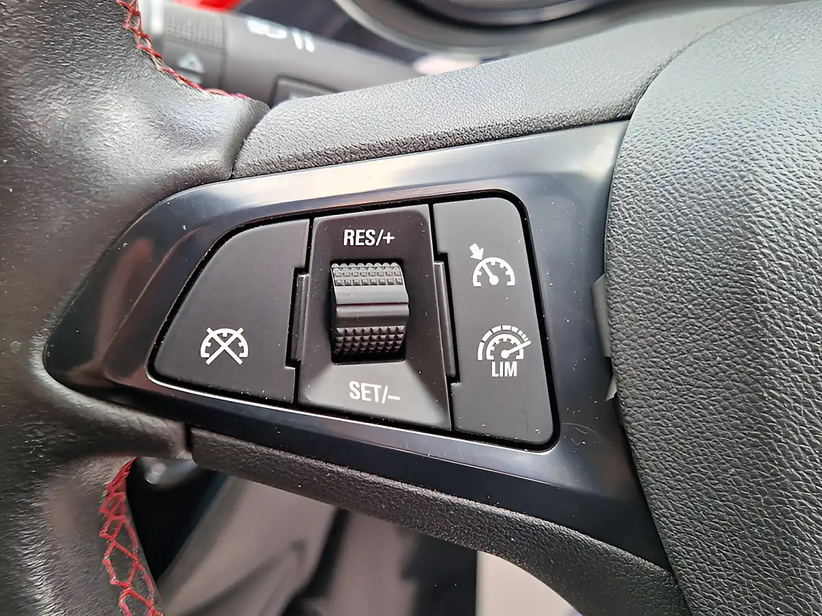 Used 2018 Vauxhall Corsa Sri White - Interior and Exterior details 19