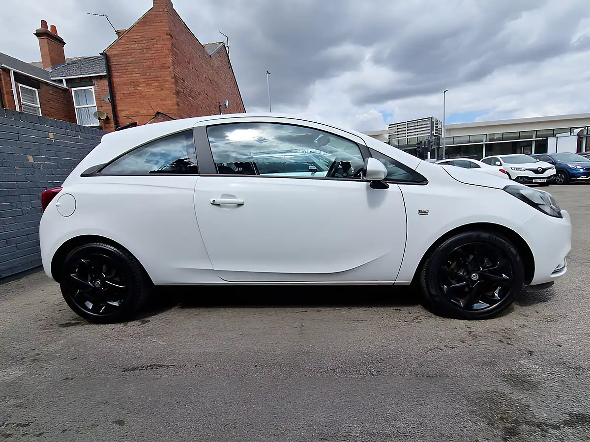 Used 2018 Vauxhall Corsa Sri White - Interior and Exterior details 7