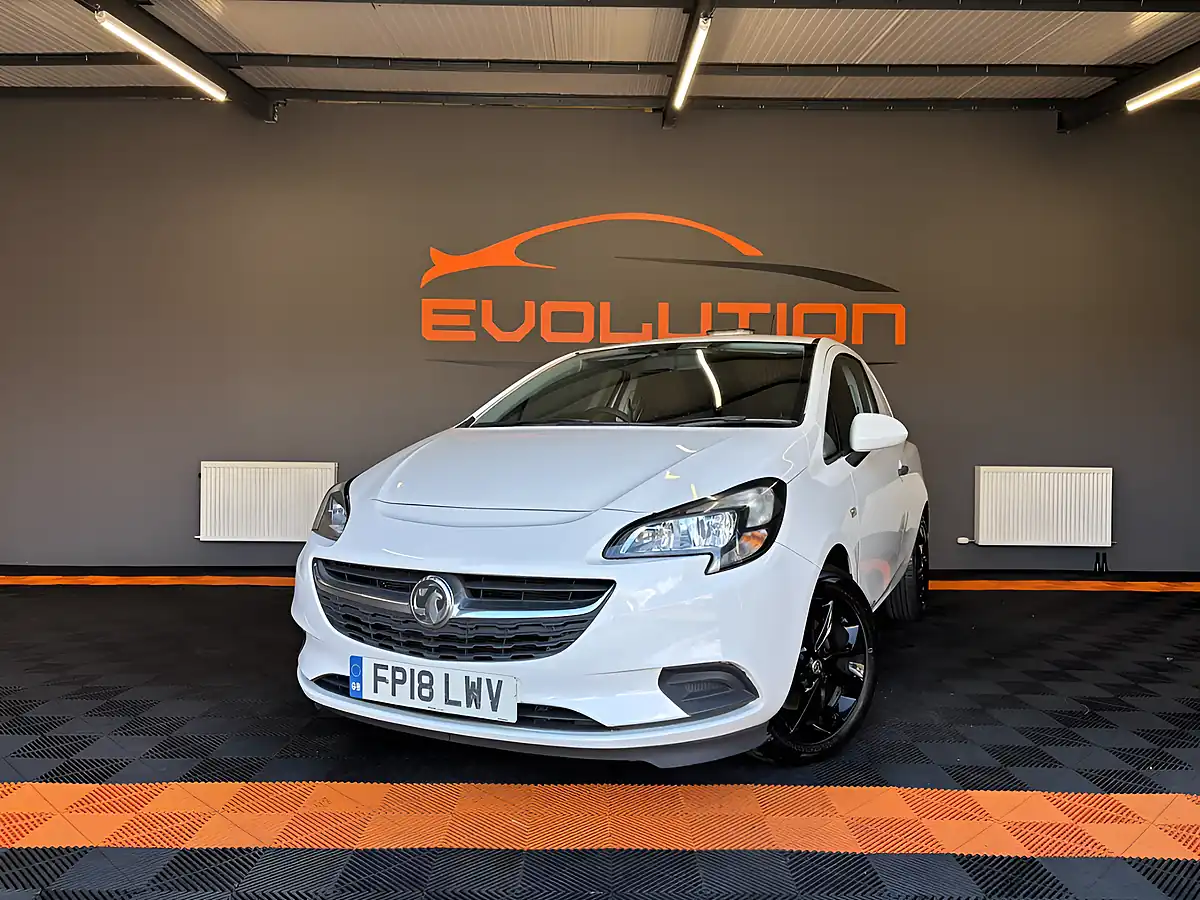 Used 2018 Vauxhall Corsa Van Ecoflex White - Front View