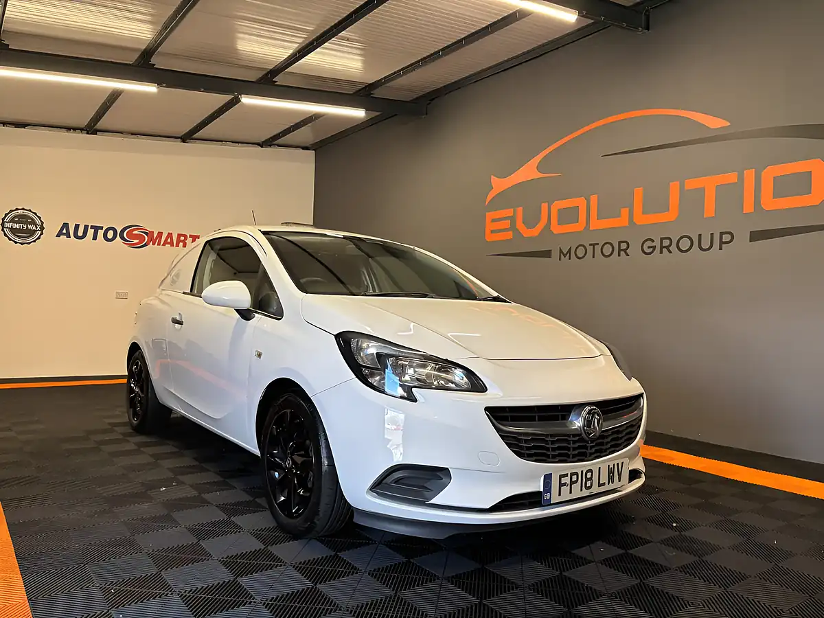 Used 2018 Vauxhall Corsa Van Ecoflex White - Interior and Exterior details 4