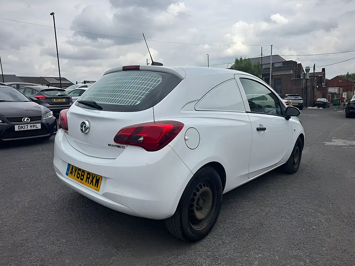 Used 2018 Vauxhall Corsa Van Ecoflex White - Interior and Exterior details 2