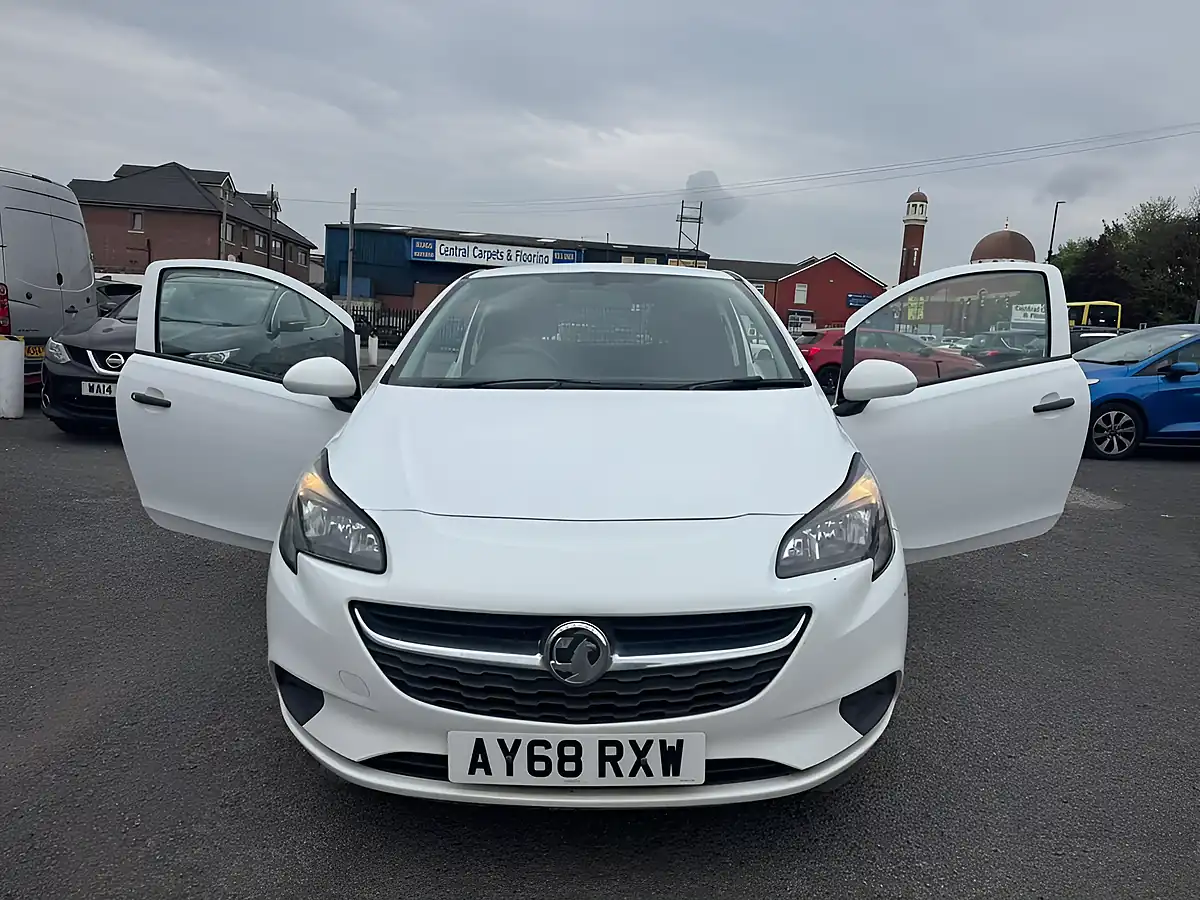 Used 2018 Vauxhall Corsa Van Ecoflex White - Interior and Exterior details 3