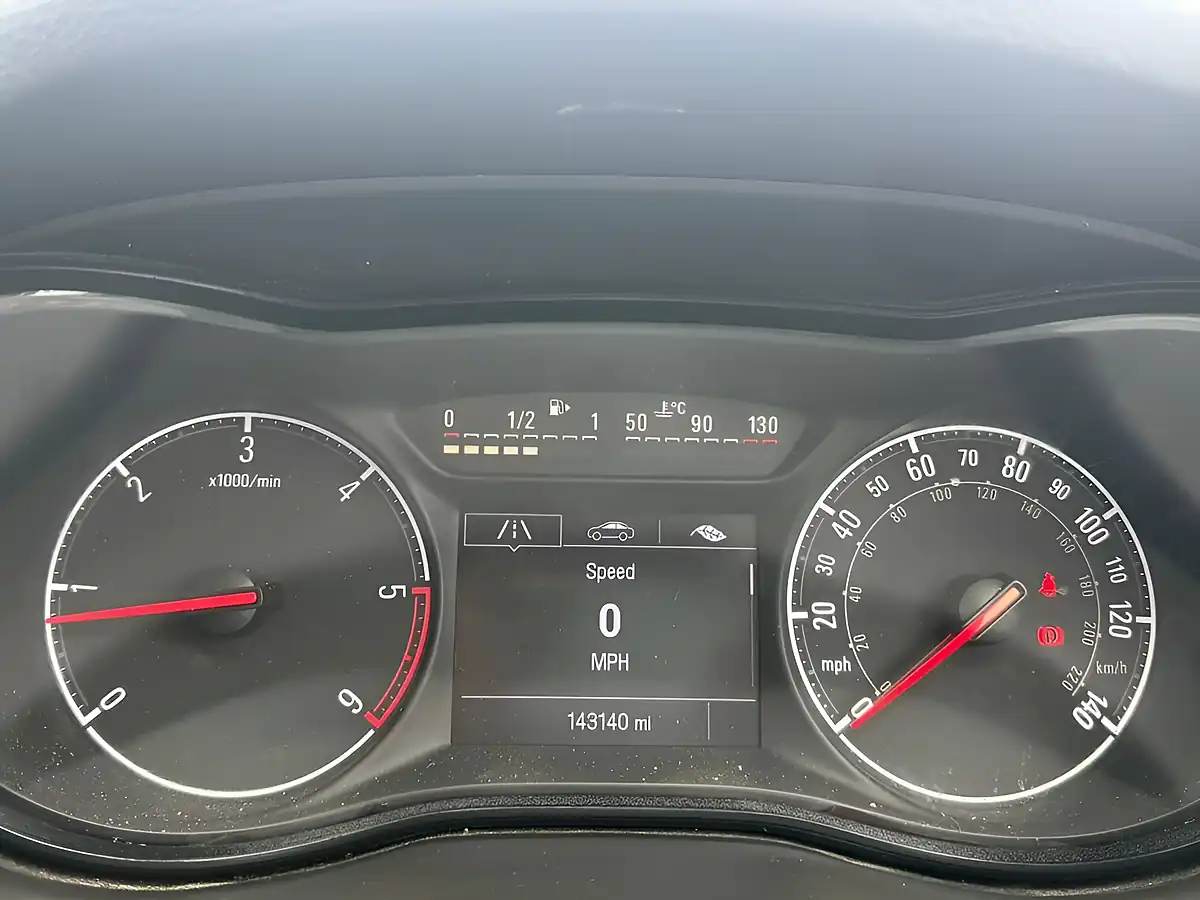 Used 2018 Vauxhall Corsa Van Ecoflex White - Interior and Exterior details 5