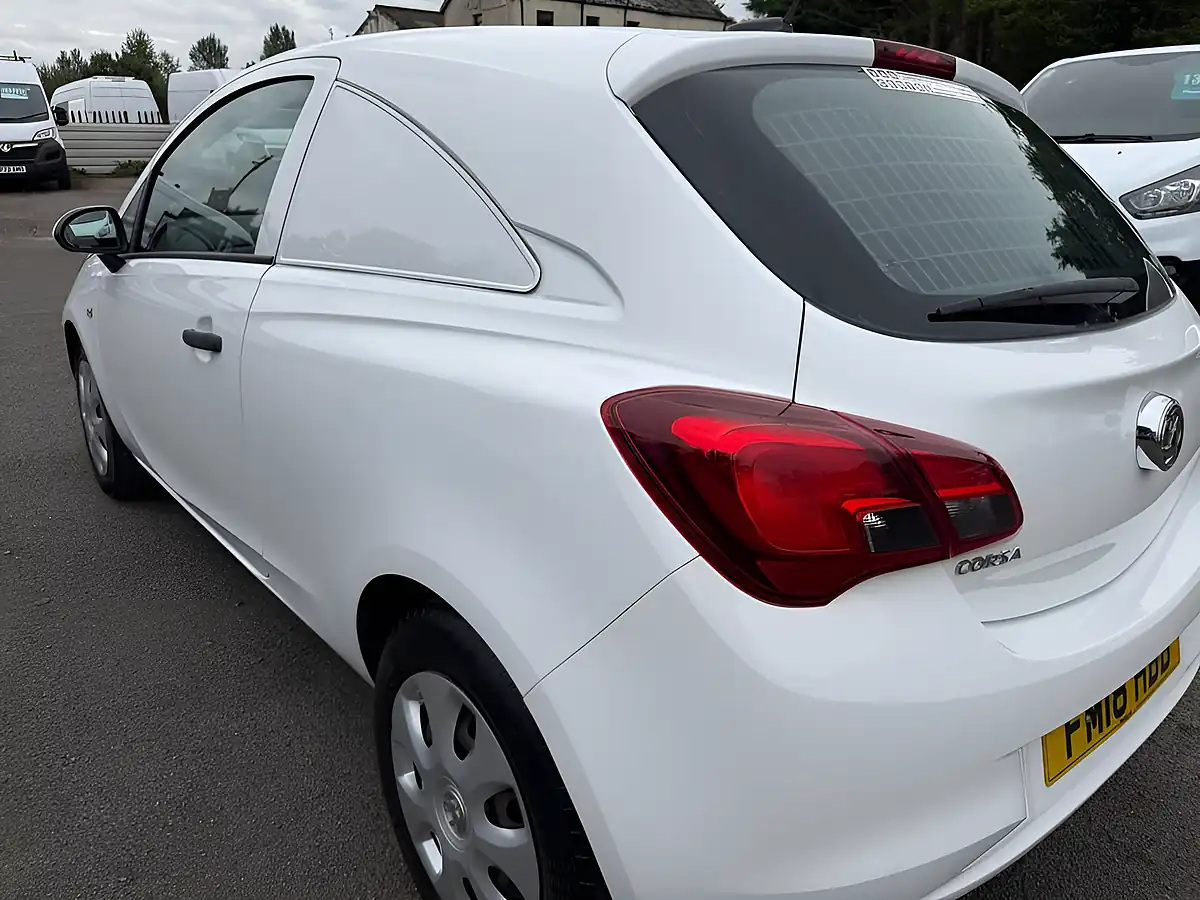 Used 2018 Vauxhall Corsa Van Ecoflex White - Interior and Exterior details 11