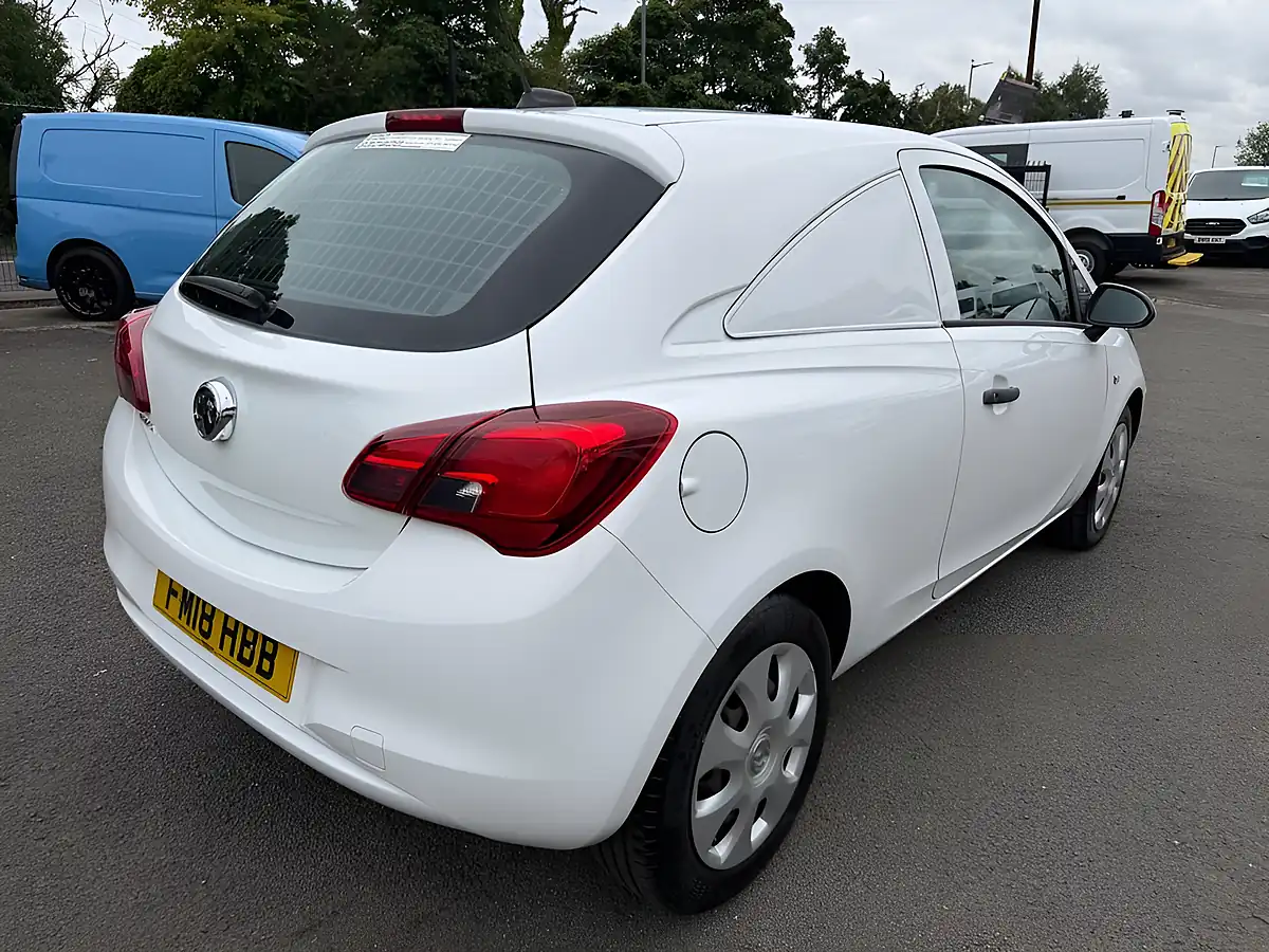 Used 2018 Vauxhall Corsa Van Ecoflex White - Interior and Exterior details 12