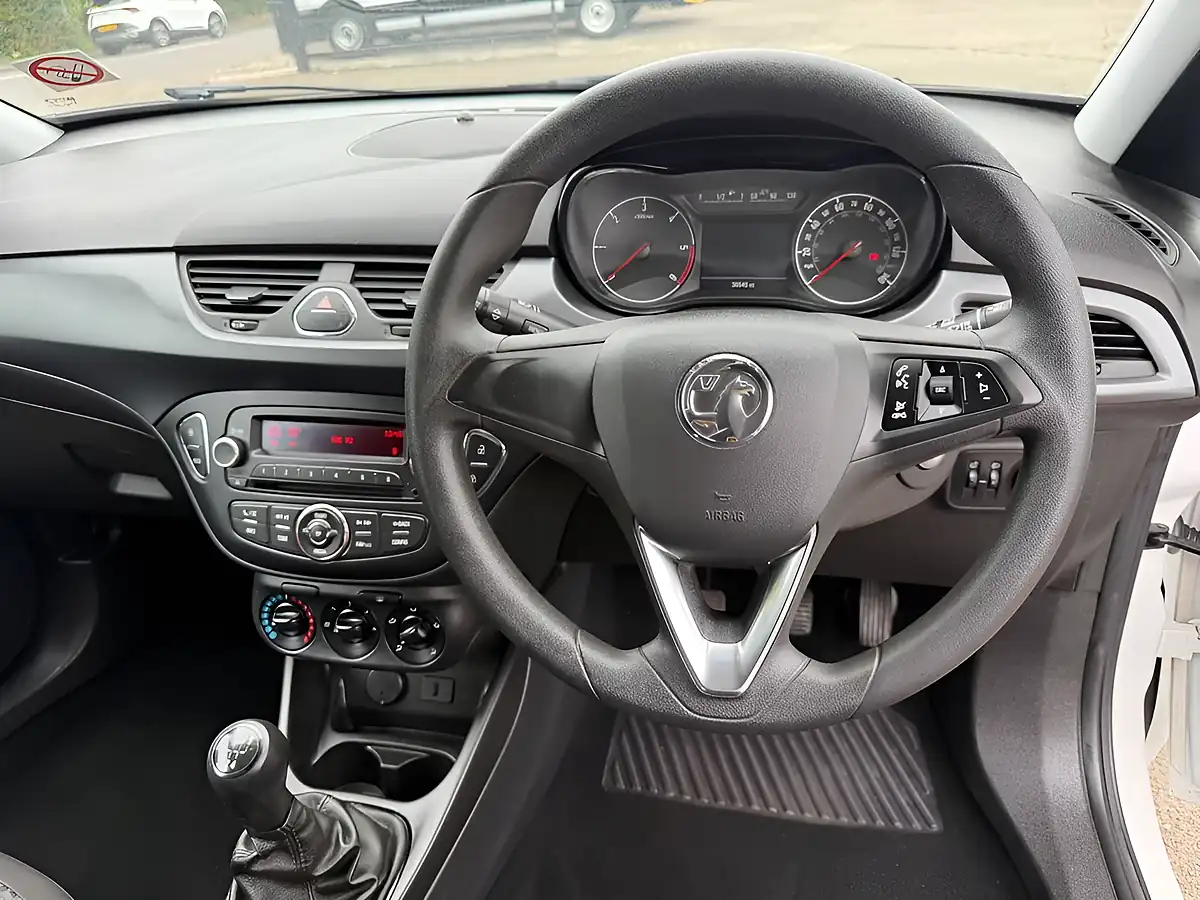 Used 2018 Vauxhall Corsa Van Ecoflex White - Interior and Exterior details 16