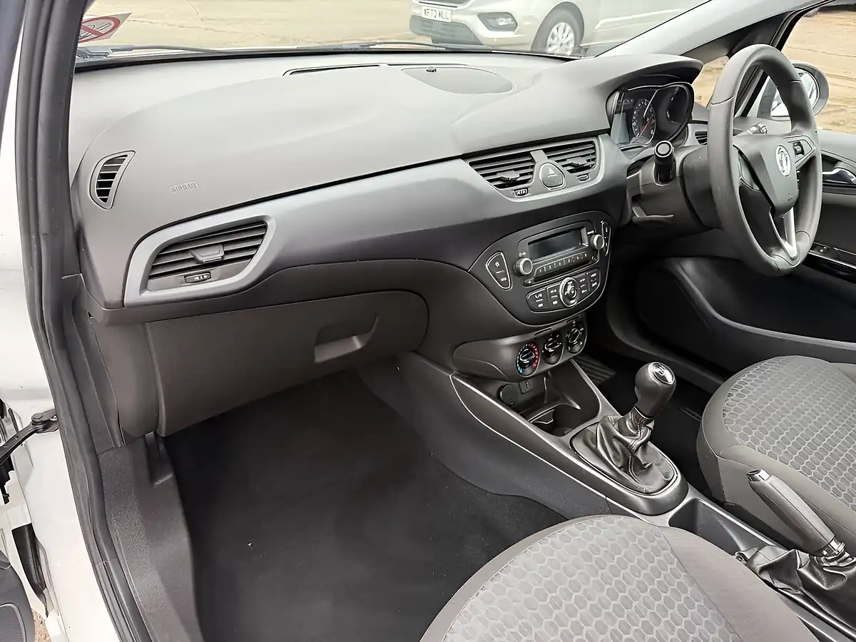 Used 2018 Vauxhall Corsa Van Ecoflex White - Interior and Exterior details 18