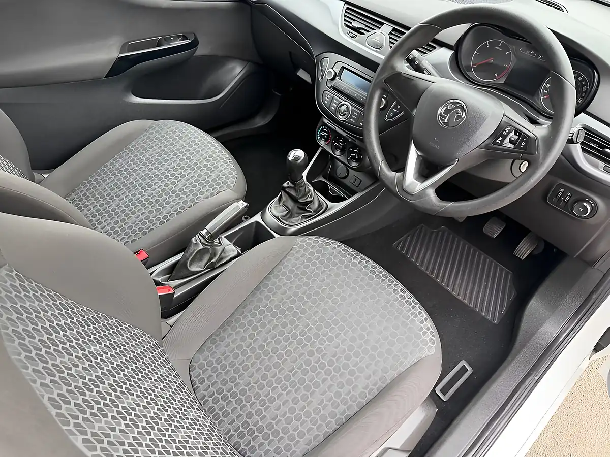 Used 2018 Vauxhall Corsa Van Ecoflex White - Interior and Exterior details 3