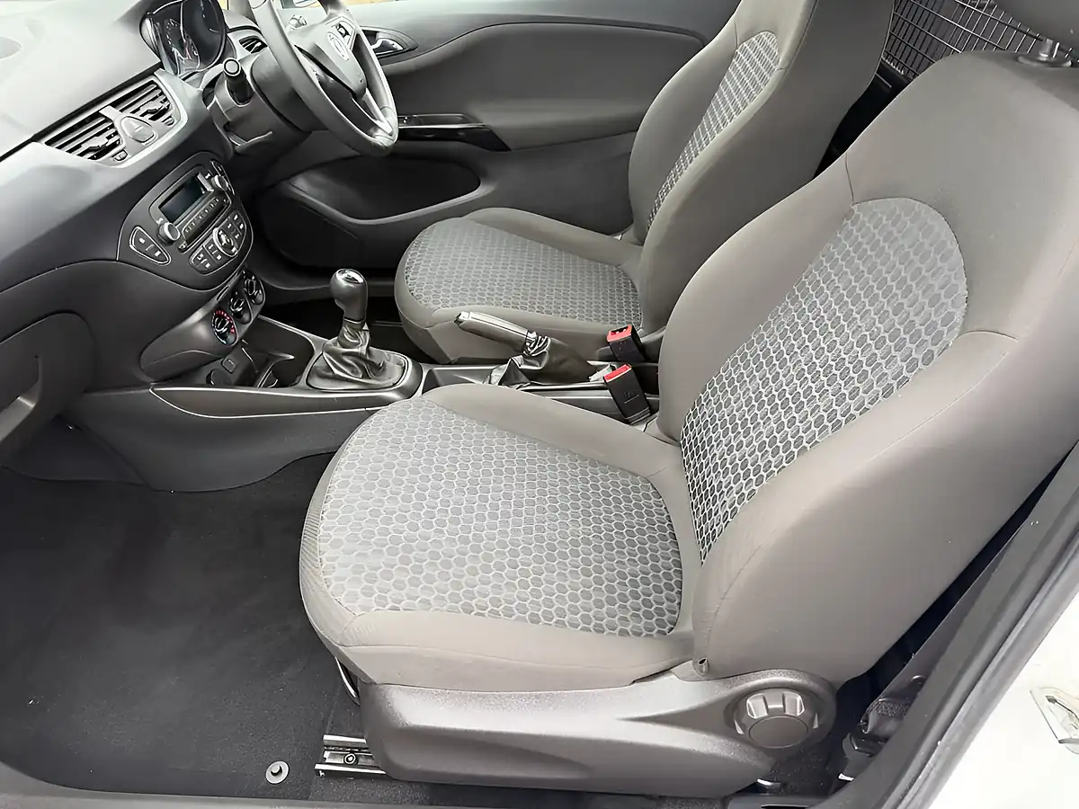 Used 2018 Vauxhall Corsa Van Ecoflex White - Interior and Exterior details 5