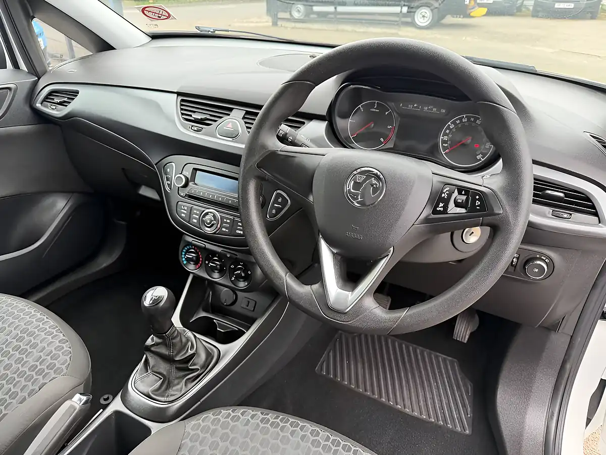 Used 2018 Vauxhall Corsa Van Ecoflex White - Interior and Exterior details 6