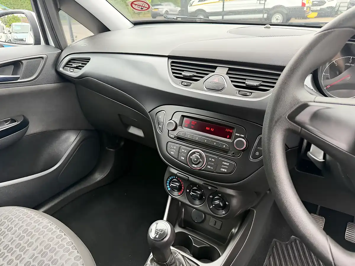 Used 2018 Vauxhall Corsa Van Ecoflex White - Interior and Exterior details 7