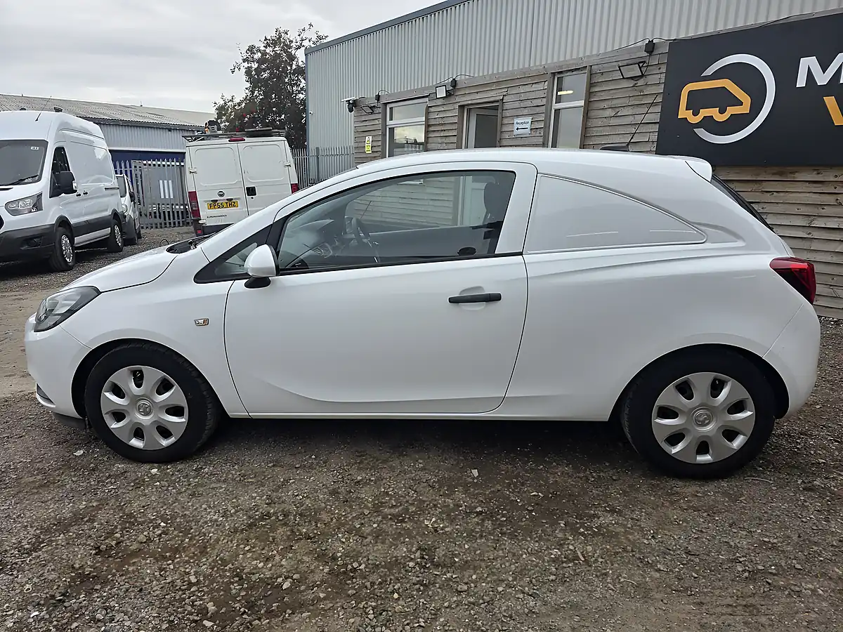 Used 2018 Vauxhall Corsa Van Ecoflex White - Interior and Exterior details 10