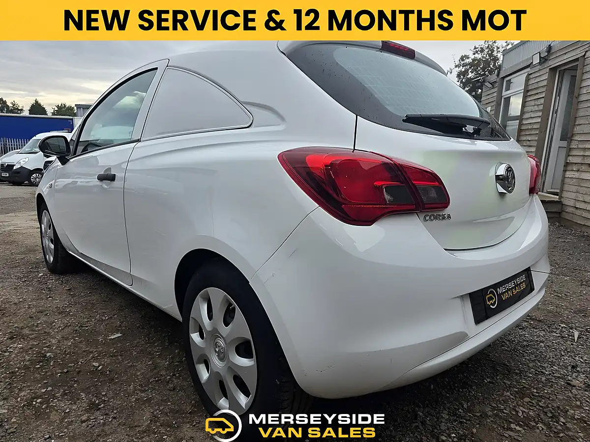 Used 2018 Vauxhall Corsa Van Ecoflex White - Interior and Exterior details 3