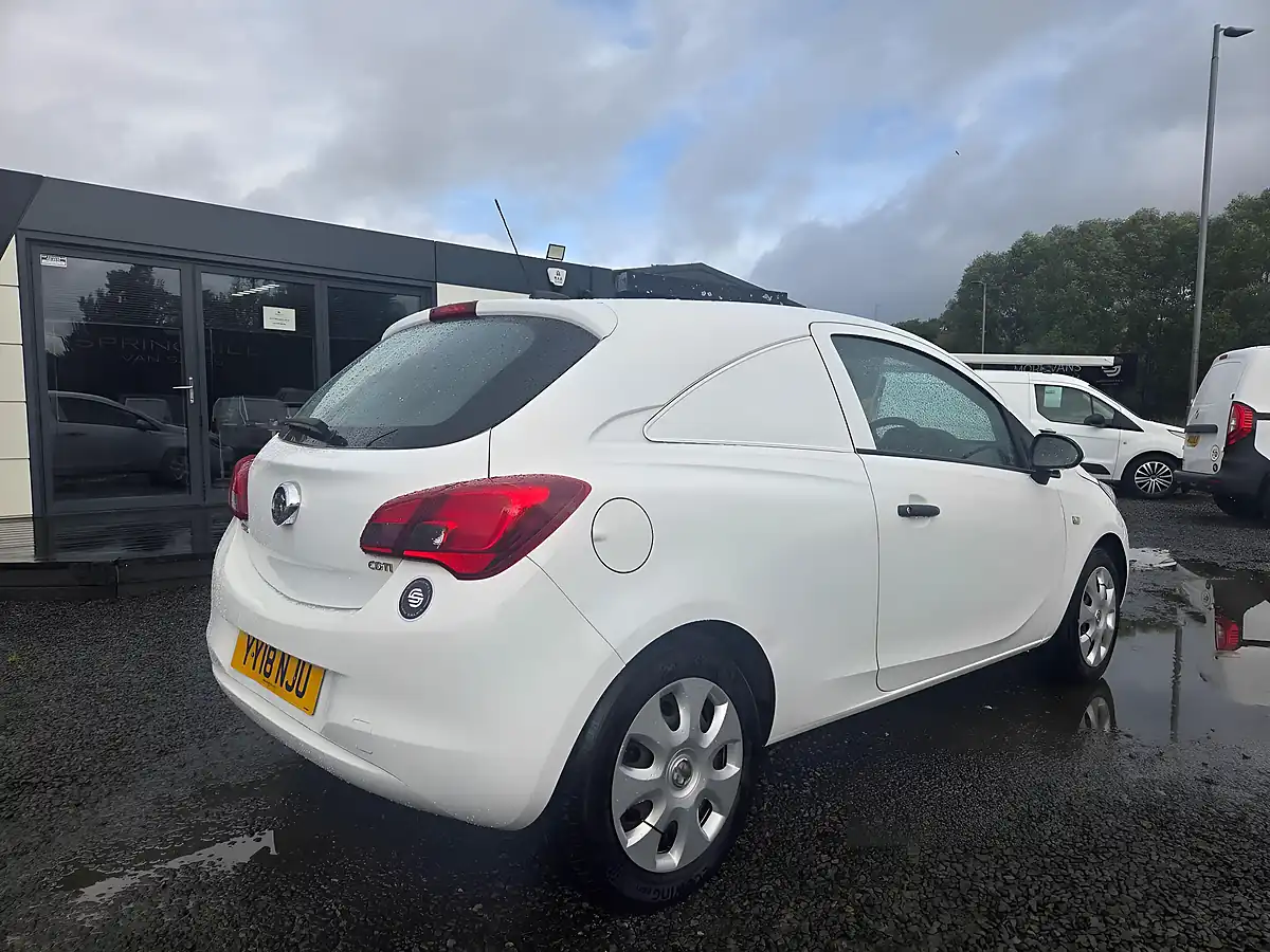 Used 2018 Vauxhall Corsa Van L1 H1 White - Interior and Exterior details 5