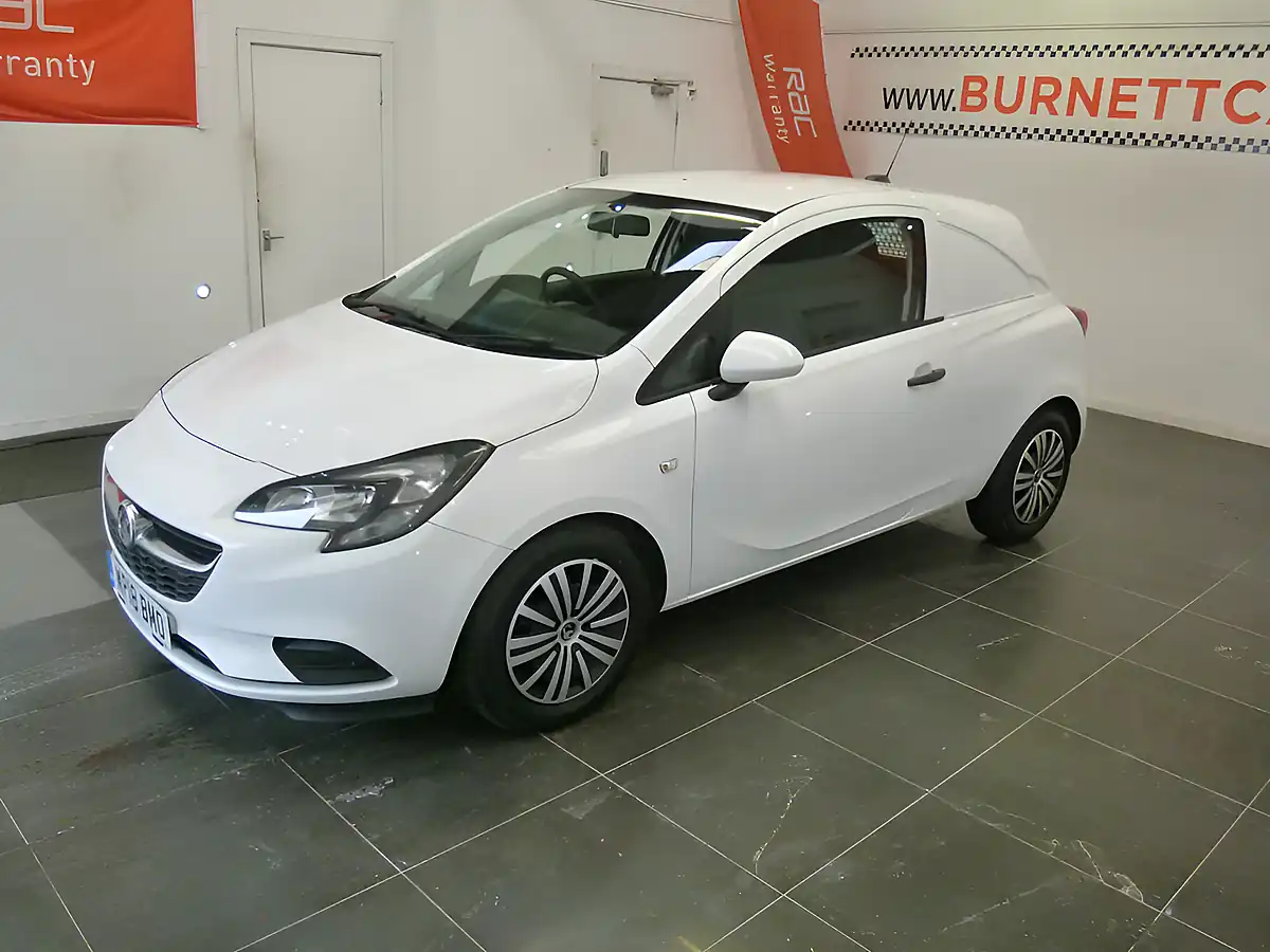 Used 2018 Vauxhall Corsa White - Interior and Exterior details 11