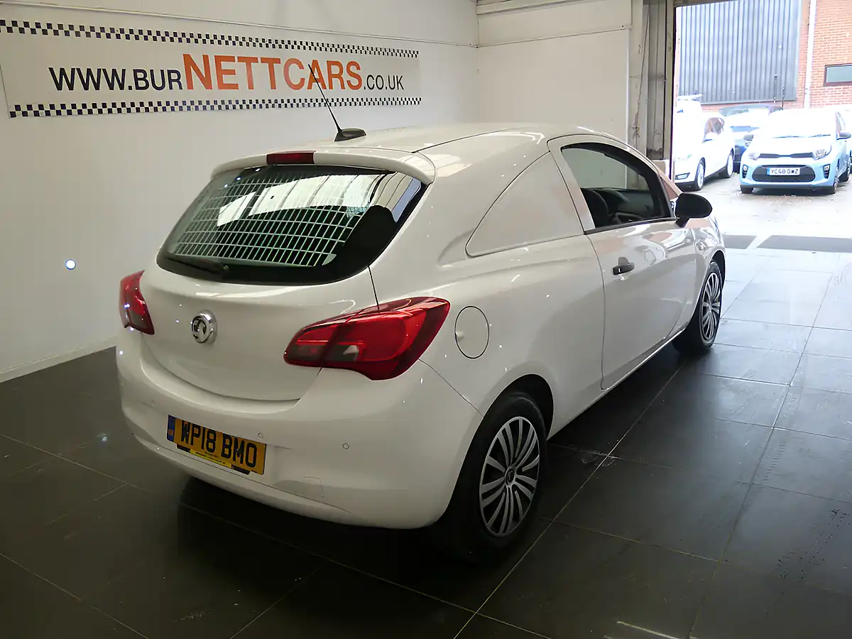 Used 2018 Vauxhall Corsa White - Interior and Exterior details 8