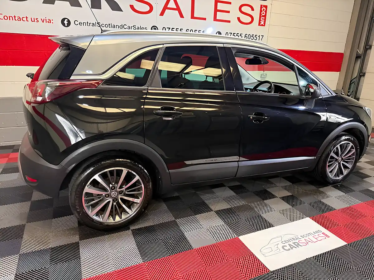 Used 2018 Vauxhall Crossland X Elite Black - Interior and Exterior details 9