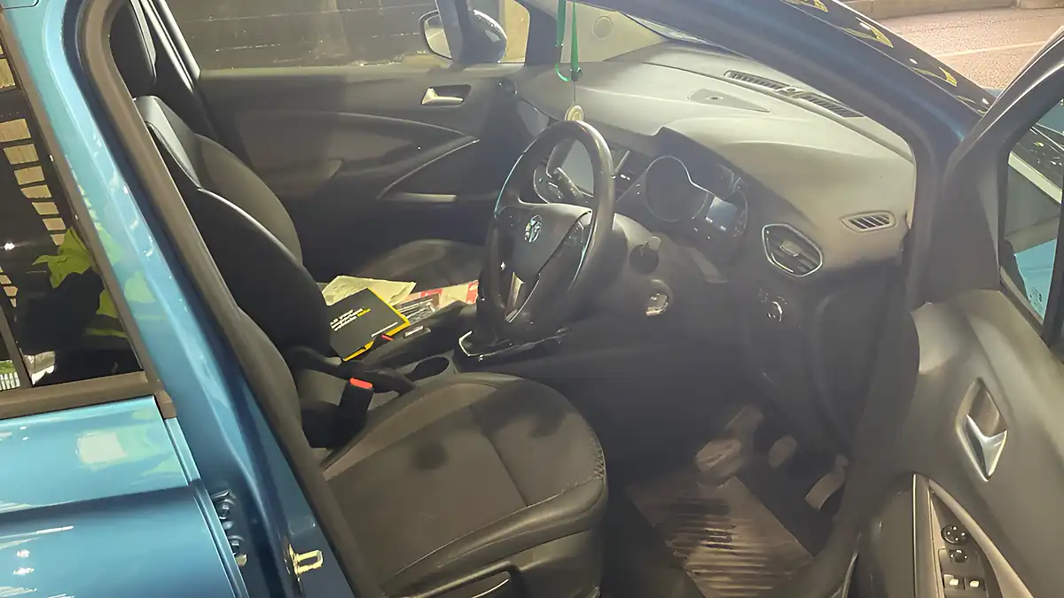 Used 2018 Vauxhall Crossland X Elite Blue - Interior and Exterior details 11