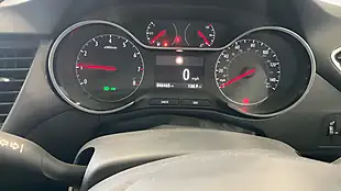 Used 2018 Vauxhall Crossland X Elite Blue - Interior and Exterior details 12