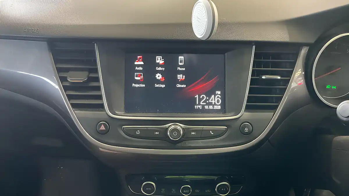 Used 2018 Vauxhall Crossland X Elite Blue - Interior and Exterior details 13