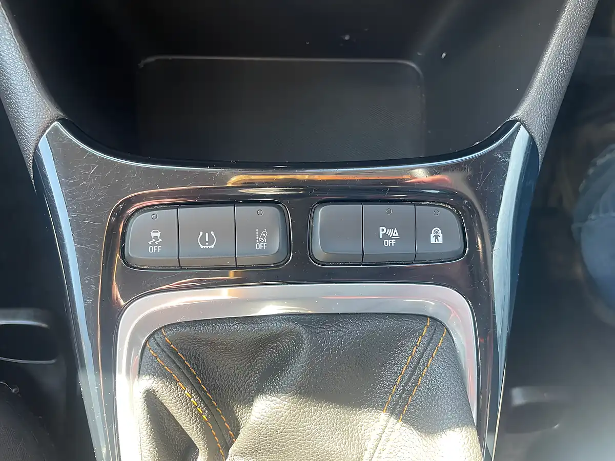 Used 2018 Vauxhall Crossland X Elite Blue - Interior and Exterior details 16
