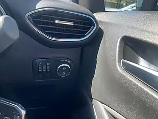 Used 2018 Vauxhall Crossland X Elite Blue - Interior and Exterior details 19