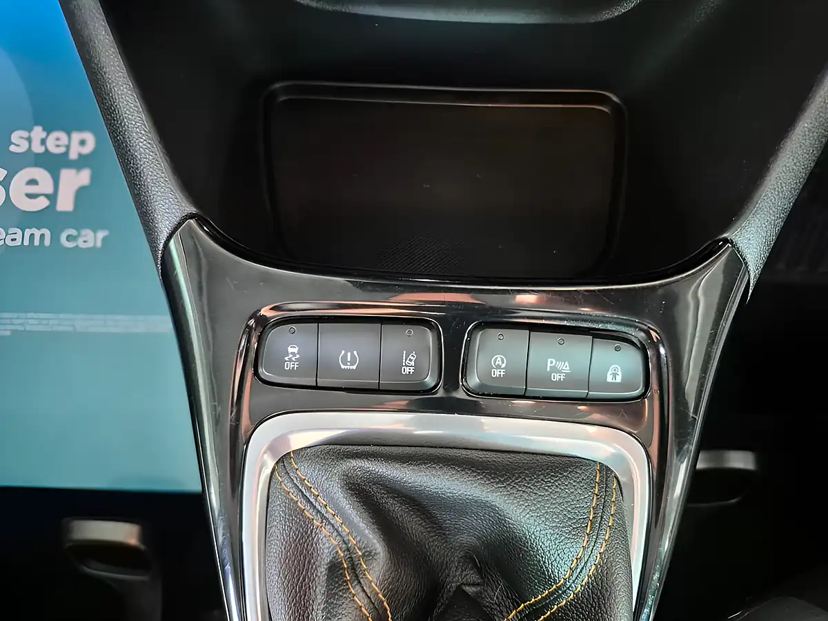 Used 2018 Vauxhall Crossland X Elite Grey - Interior and Exterior details 17